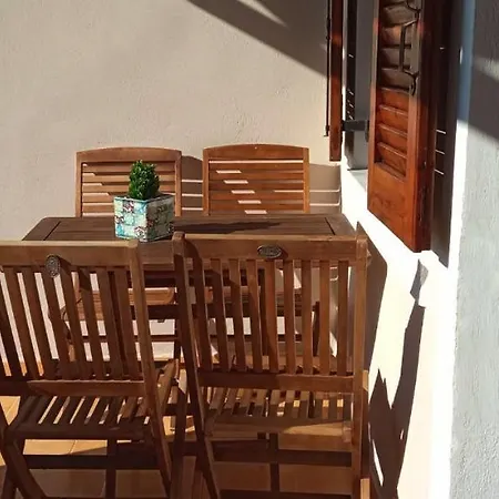 Bouganville Apartament *
