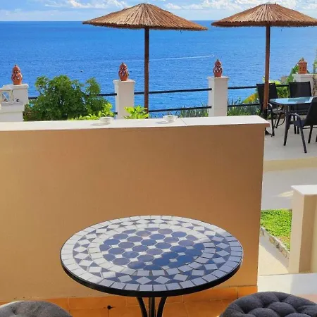 Bouganville Palaiokastritsa