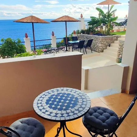 Bouganville * Palaiokastritsa